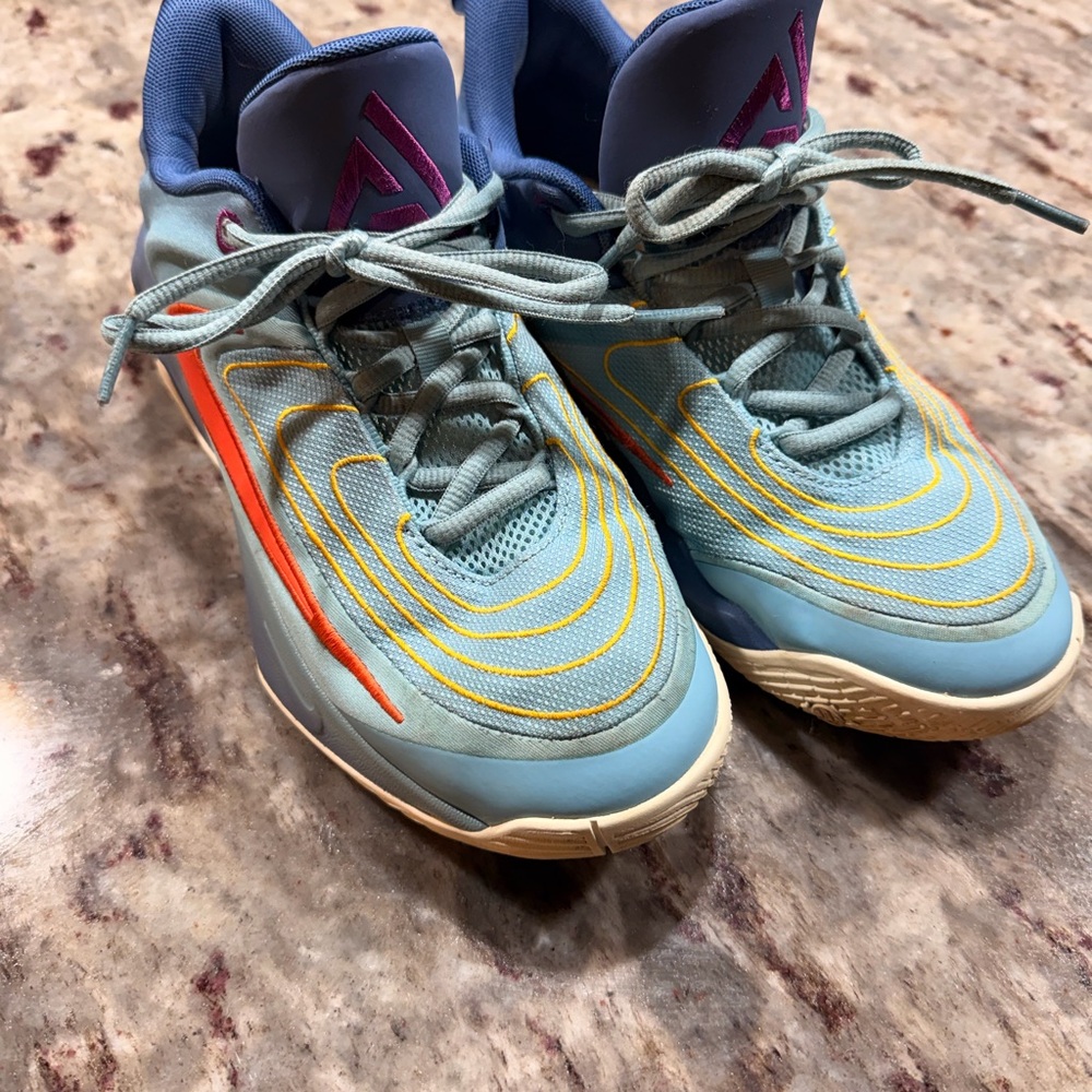 Nike Giannis Immortality 4
